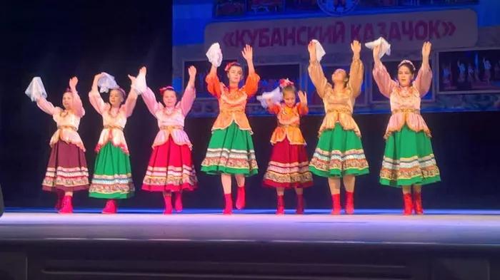 Хореографический ансамбль "Зарянка" ДШИ пос. Венцы руководитель Нина Клепнёва