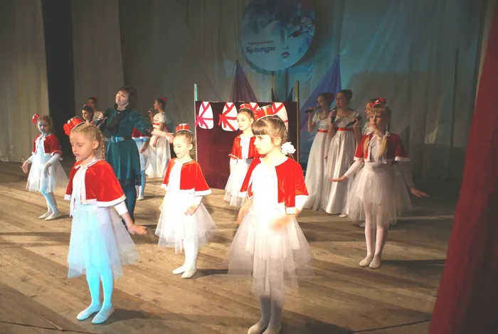 Елена Мержан с визитной карточкой