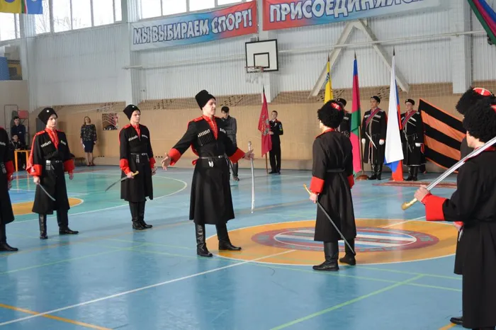 08. воспитанники Кропоткинского казачьего кадетского корпуса