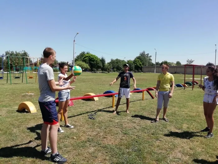 Весело вместе жить, если добро творить (3)