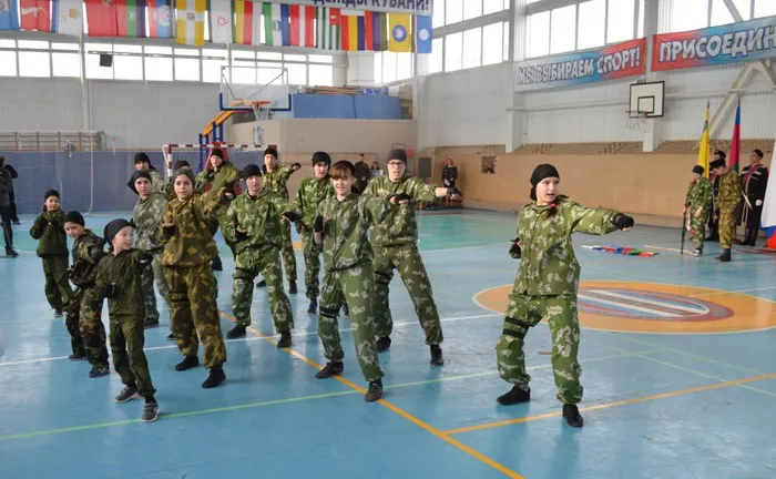 09. показательное выступление участников казачьего клуба Русичи