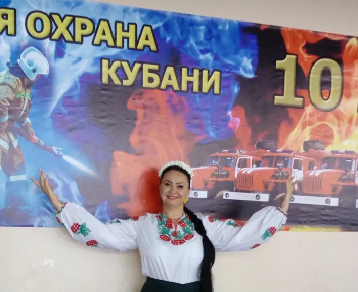 солистка КДЦ Лукоморье Елена Полтанова