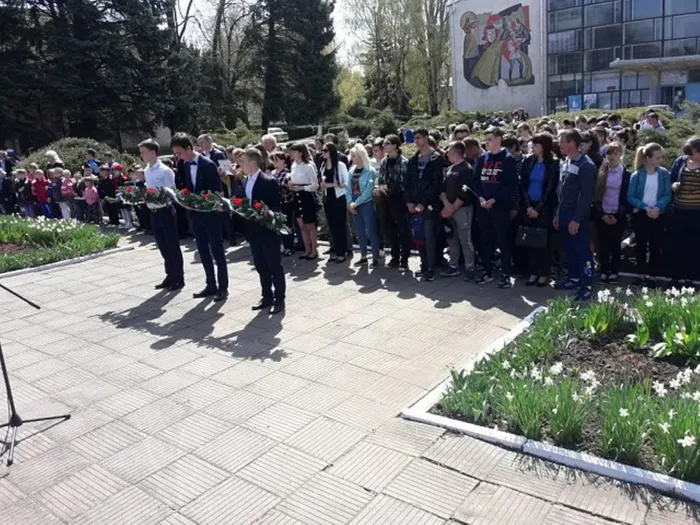 п. Венцы - экскурсия -возложение цветов