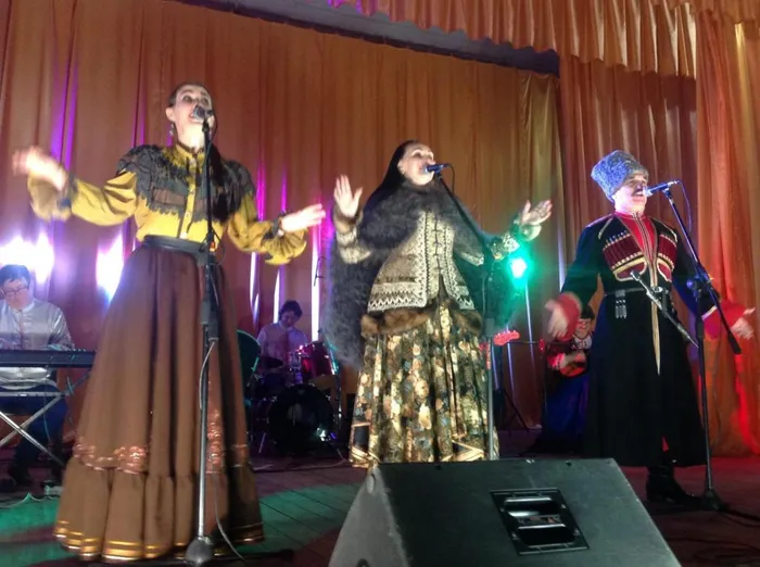 Выступление ансамбля Казачья душа