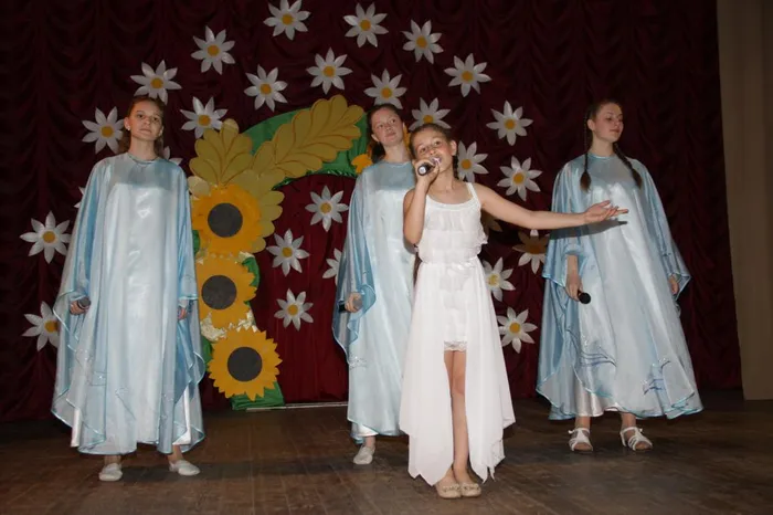 Участники фестиваля Золотые лучики с.Соколовское