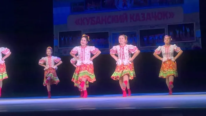 Хореографический ансамбль "Зарянка" ДШИ пос. Венцы руководитель Нина Клепнёва