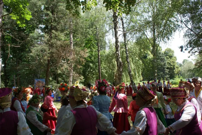 Троицкие гуляния