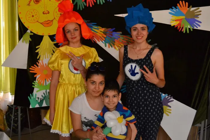 Классно на празднике с Фиксиками