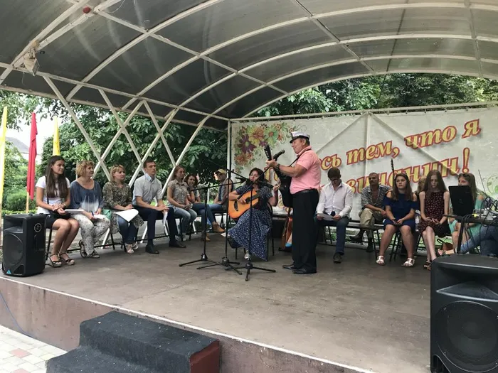 Дуэт в составе Л.Козлова и А.Цынцовой